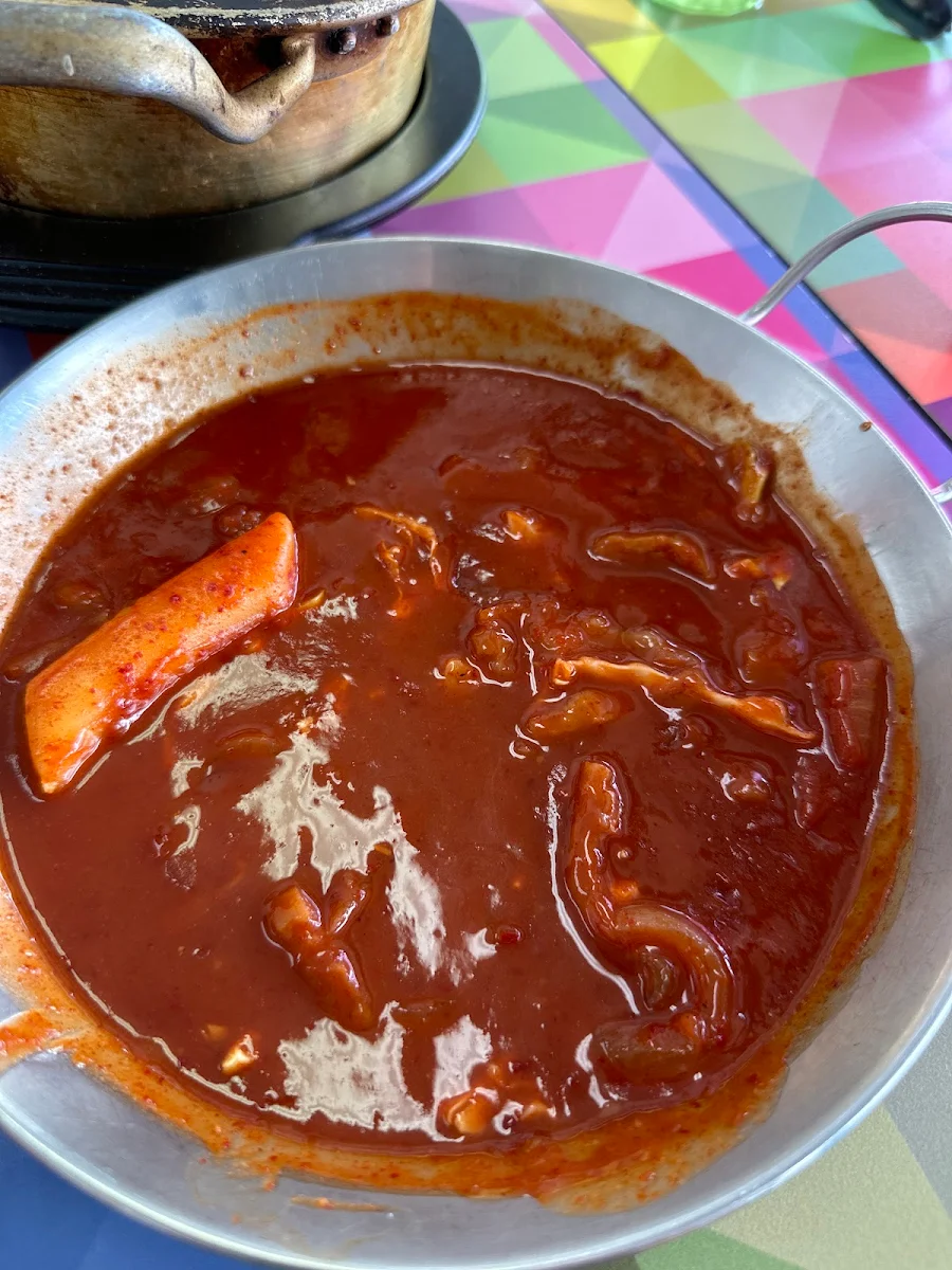 辣炒年糕, 3 Sisters' Korean Restaurant